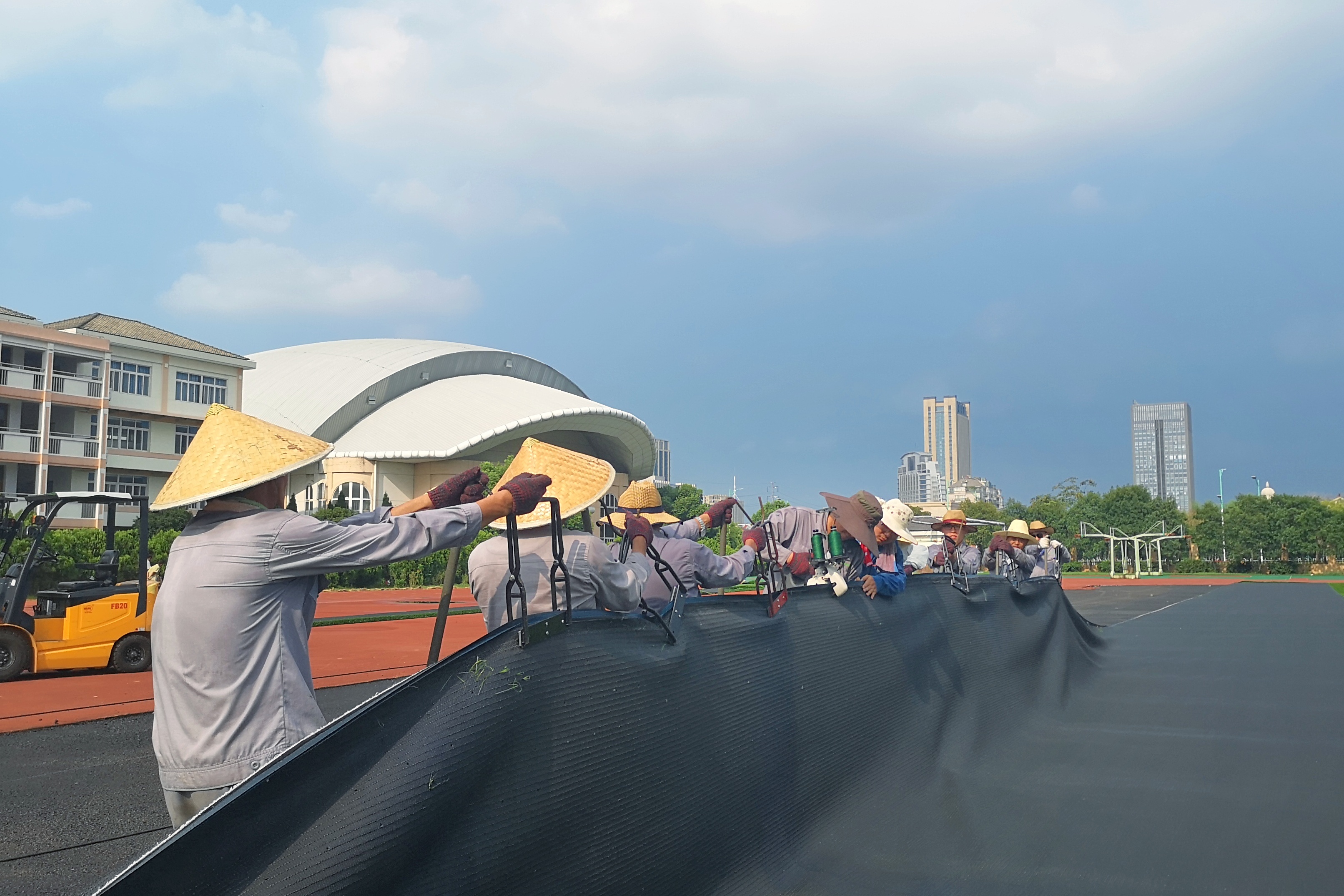 綠菱科技實驗學校施工縫紉