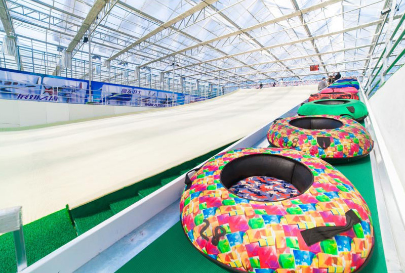 南通旱雪館游客游玩圖二