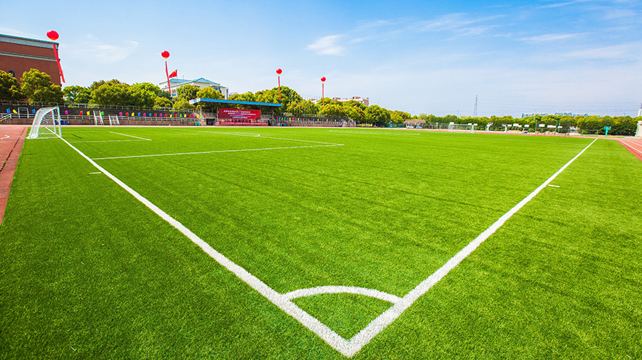 余姚中學足球場攝影圖一